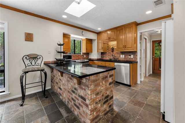 2604 Faulkner Drive, College Station, TX 77845