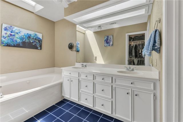 2604 Faulkner Drive, College Station, TX 77845