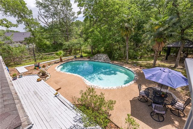 2604 Faulkner Drive, College Station, TX 77845
