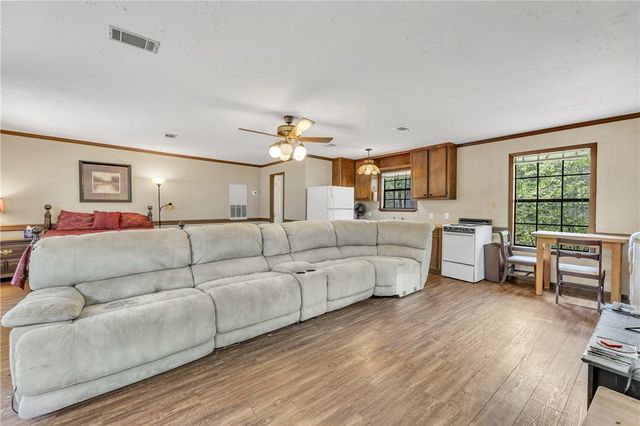 2604 Faulkner Drive, College Station, TX 77845