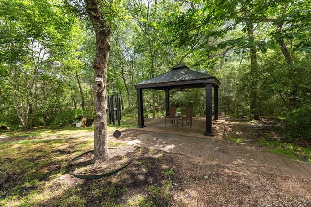 2604 Faulkner Drive, College Station, TX 77845