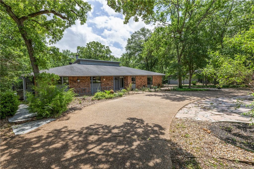 2604 Faulkner Drive, College Station, TX 77845 — photo 3