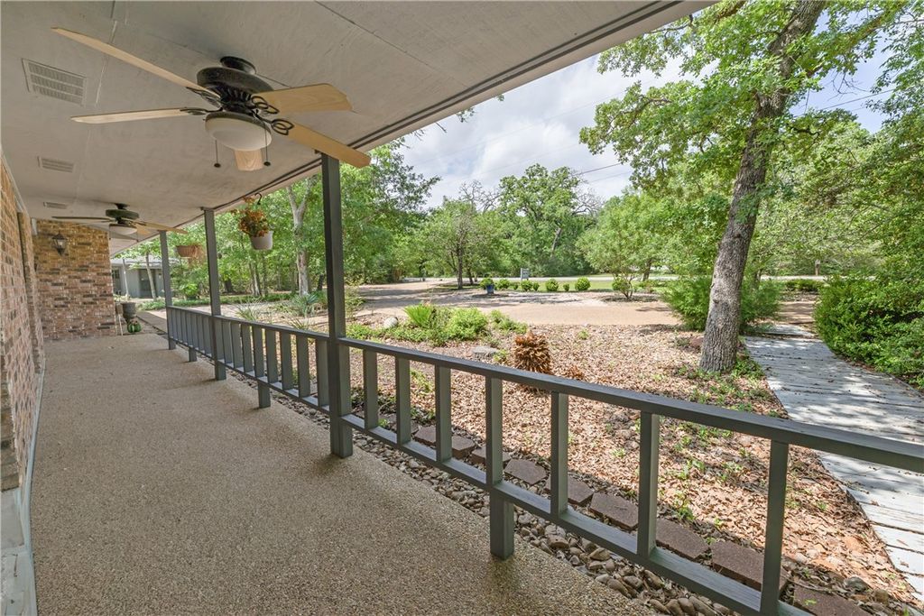 2604 Faulkner Drive, College Station, TX 77845 — photo 4
