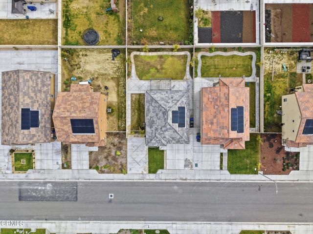 7812 Strawberry Lane, Bakersfield, CA 93313