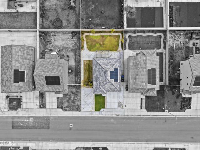 7812 Strawberry Lane, Bakersfield, CA 93313