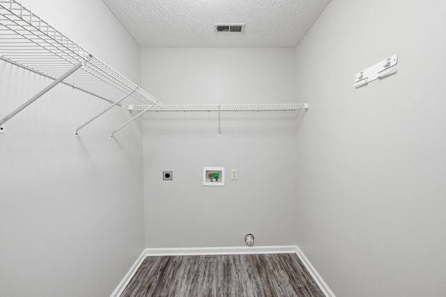 1925 Sandersville Road, Lexington, KY 40511