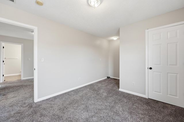 1925 Sandersville Road, Lexington, KY 40511