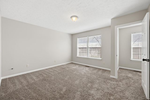 1925 Sandersville Road, Lexington, KY 40511