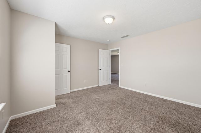 1925 Sandersville Road, Lexington, KY 40511