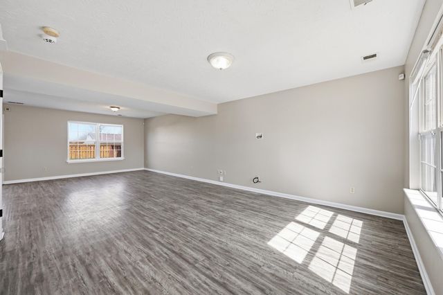 1925 Sandersville Road, Lexington, KY 40511