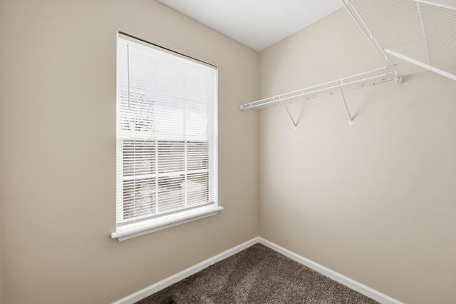 1925 Sandersville Road, Lexington, KY 40511