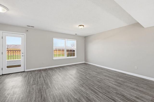 1925 Sandersville Road, Lexington, KY 40511