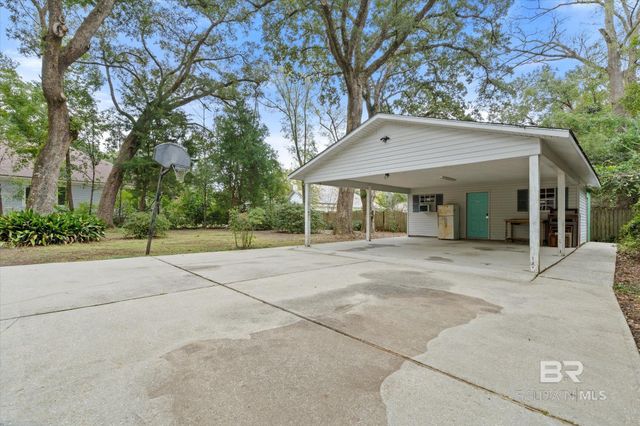 517 Horton Lane, Fairhope, AL 36232