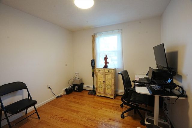 7 Young St, Tewksbury, MA 01876