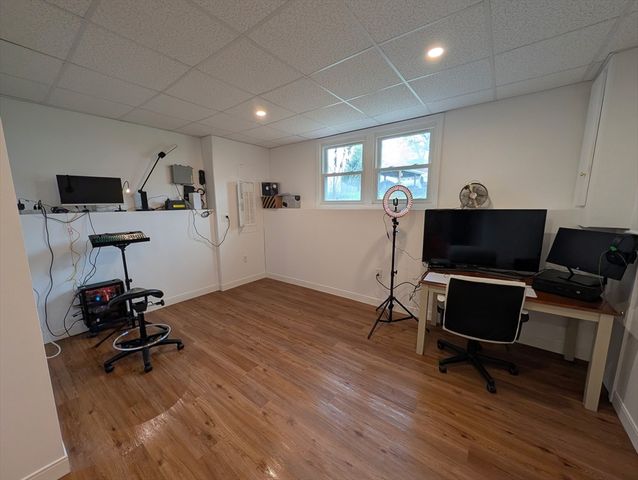 7 Young St, Tewksbury, MA 01876