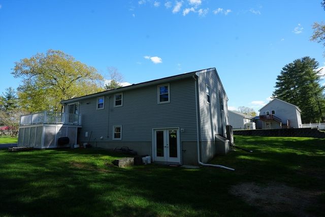 7 Young St, Tewksbury, MA 01876