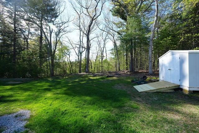 7 Young St, Tewksbury, MA 01876