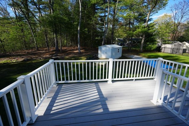 7 Young St, Tewksbury, MA 01876