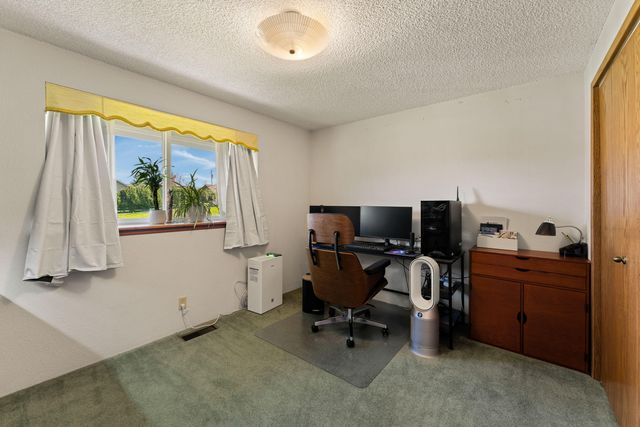 274 Parkhill Place, Grants Pass, OR 97527