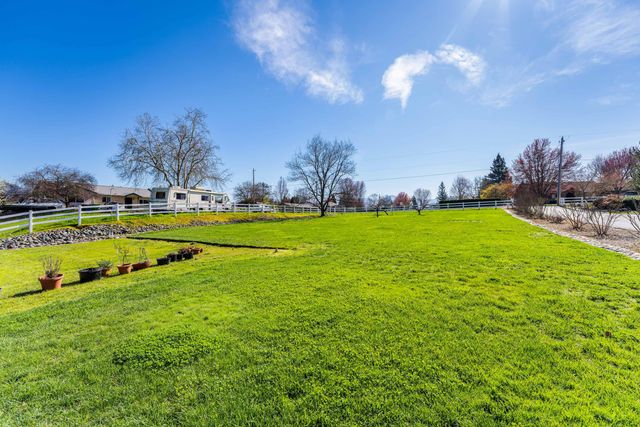 274 Parkhill Place, Grants Pass, OR 97527