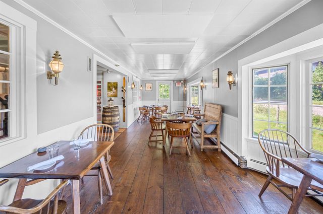 14 Barrows Road, Stowe, VT 05672