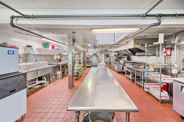 14 Barrows Road, Stowe, VT 05672