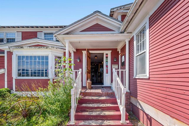 14 Barrows Road, Stowe, VT 05672