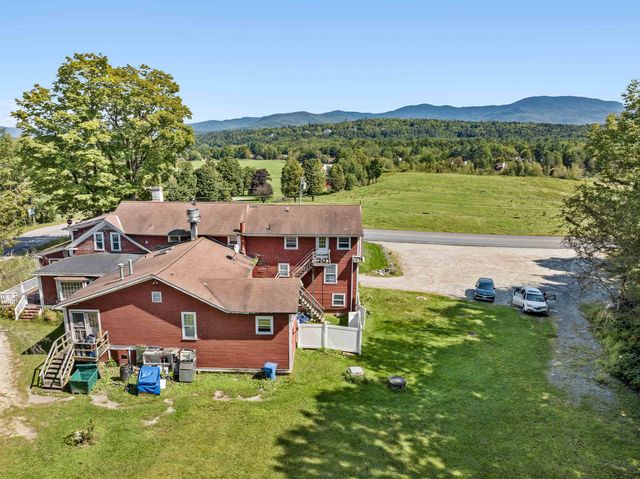 14 Barrows Road, Stowe, VT 05672
