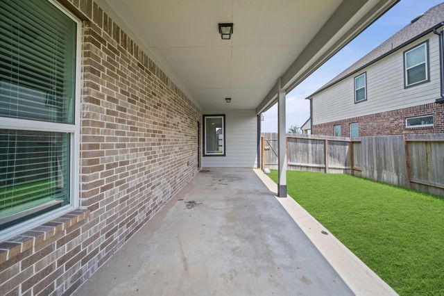 144 Shining Point Drive, Waller, TX 77484