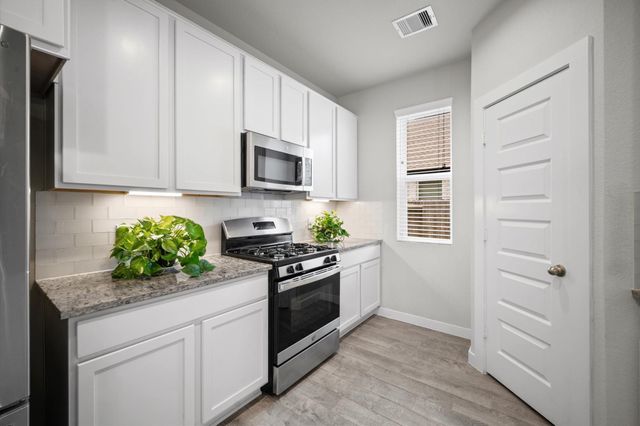 144 Shining Point Drive, Waller, TX 77484