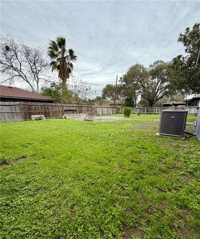 1315 Brentwood Dr, Corpus Christi, TX 78415