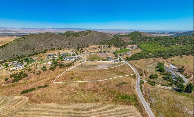 44746 Sun Valley Drive, King City, CA 93930