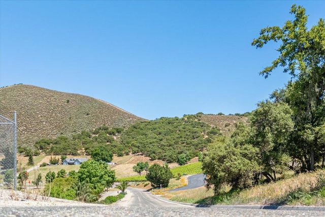 44746 Sun Valley Drive, King City, CA 93930