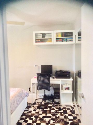 2220 N Cypress Bend Drive 104, Pompano Beach, FL 33069