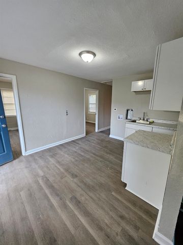 3025 FORD RD, Memphis, TN 38109