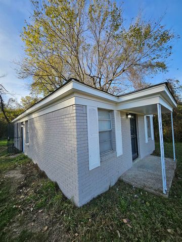 3025 FORD RD, Memphis, TN 38109