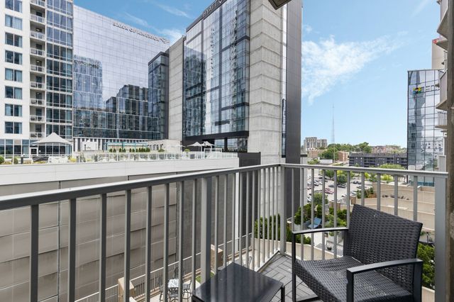 301 Demonbreun St Unit 908, Nashville, TN 37201