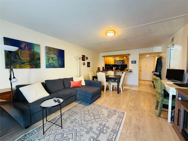 4118 NW 88th Avenue 107, Coral Springs, FL 33065