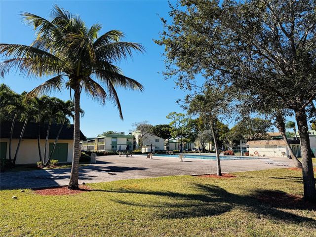 4118 NW 88th Avenue 107, Coral Springs, FL 33065