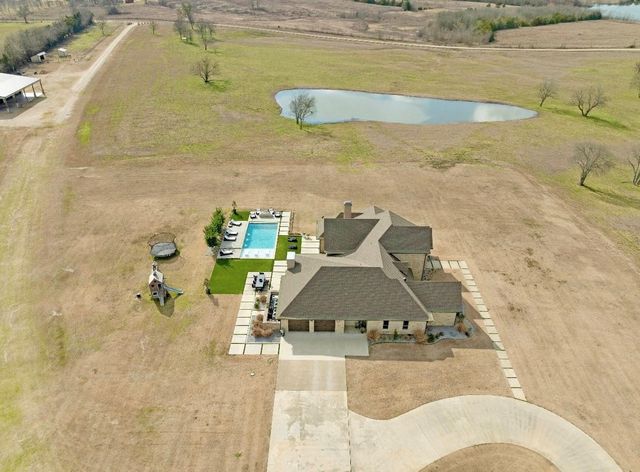 2106 County Road 43250, Paris, TX 75462