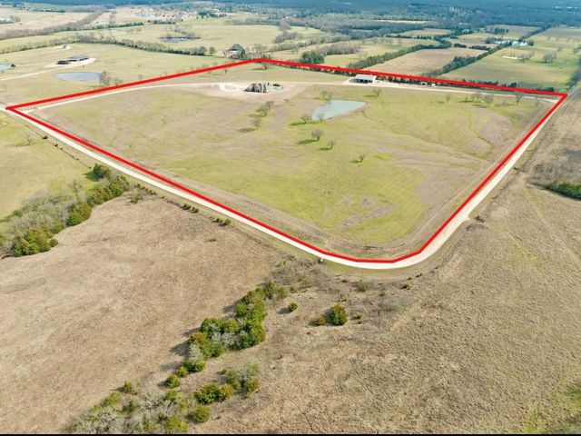 2106 County Road 43250, Paris, TX 75462