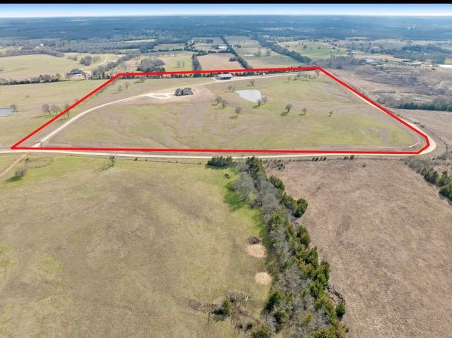 2106 County Road 43250, Paris, TX 75462
