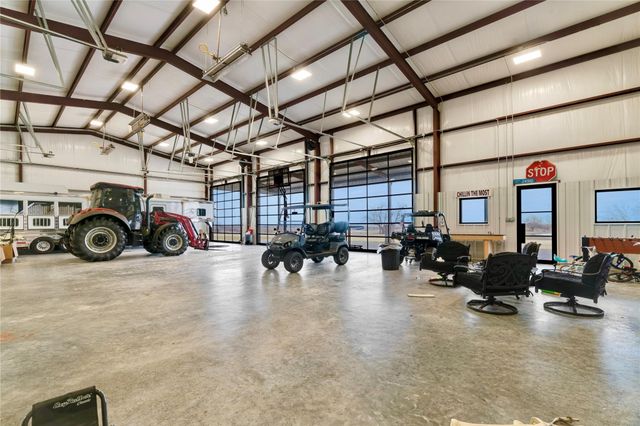 2106 County Road 43250, Paris, TX 75462