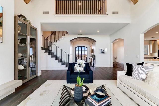2106 County Road 43250, Paris, TX 75462