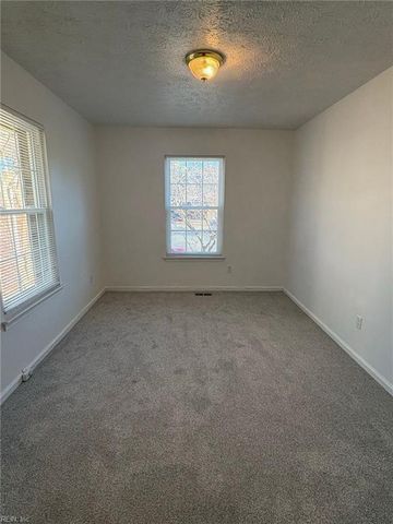 366 Deputy Ln Unit F, Newport News, VA 23608