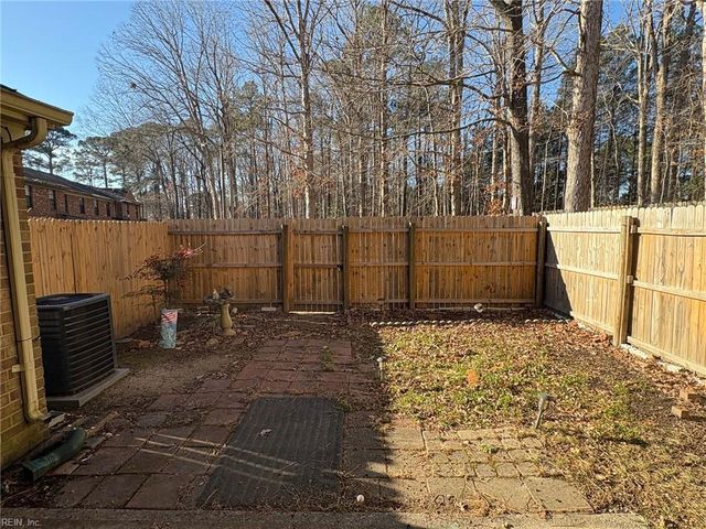 366 Deputy Ln Unit F, Newport News, VA 23608