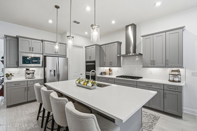 335 PALOMAR Drive, St. Johns, FL 32259
