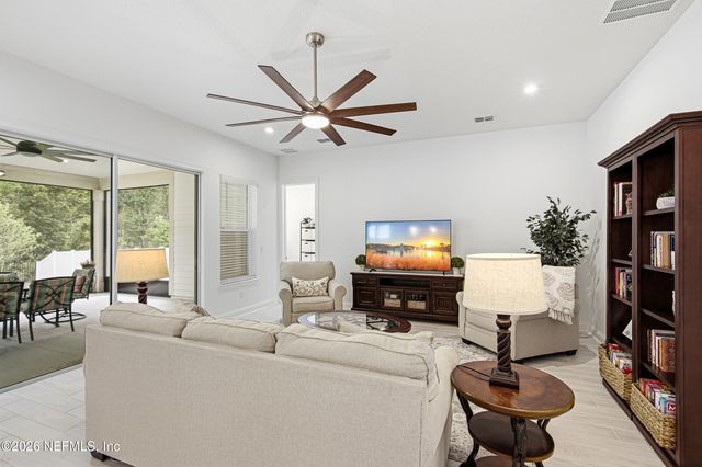 335 PALOMAR Drive, St. Johns, FL 32259