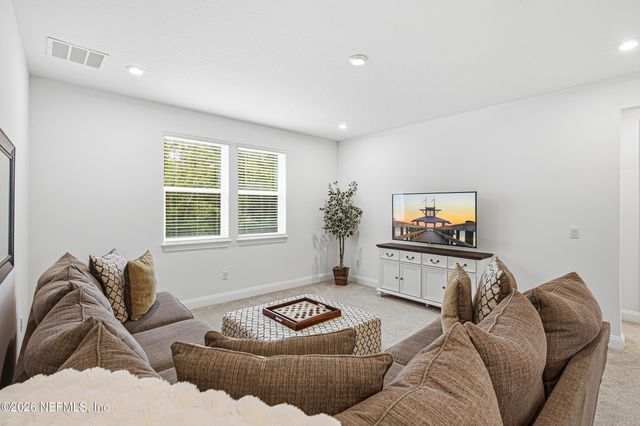 335 PALOMAR Drive, St. Johns, FL 32259