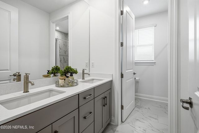 335 PALOMAR Drive, St. Johns, FL 32259